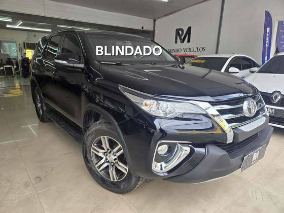 TOYOTA HILUX SW4 2.7 SR 4X2 16V FLEX 4P AUTOMÁTICO TOYOTA HILUX SW4 2.7 SR 4X2 16V FLEX 4P AUTOMÁTICO